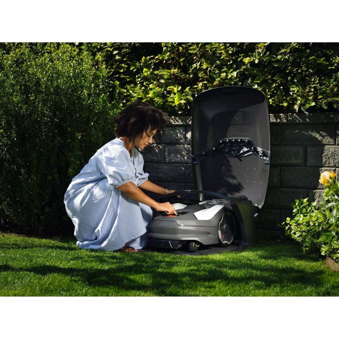 „Husqvarna Automower®“ garažas M 2 „Husqvarna Automower®“ garažas M 2