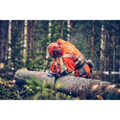 HUSQVARNA 560 XP® Mark II 1 HUSQVARNA 560 XP® Mark II 1